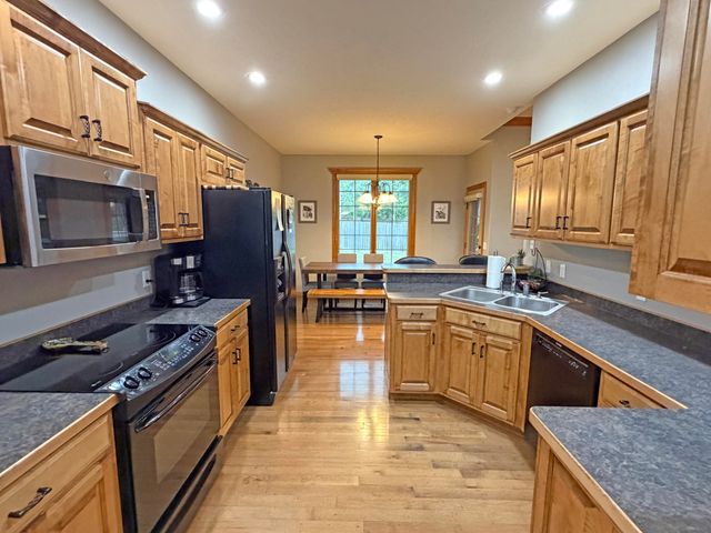 1063 E Maryland Court, Springfield, MO 65810