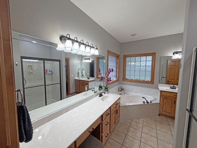 1063 E Maryland Court, Springfield, MO 65810
