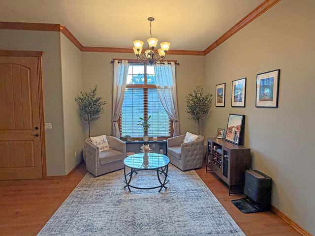 1063 E Maryland Court, Springfield, MO 65810