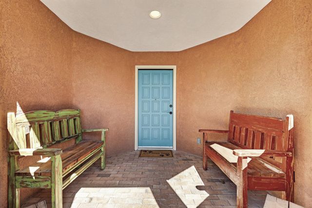 916 Player Loop SE, Rio Rancho, NM 87124
