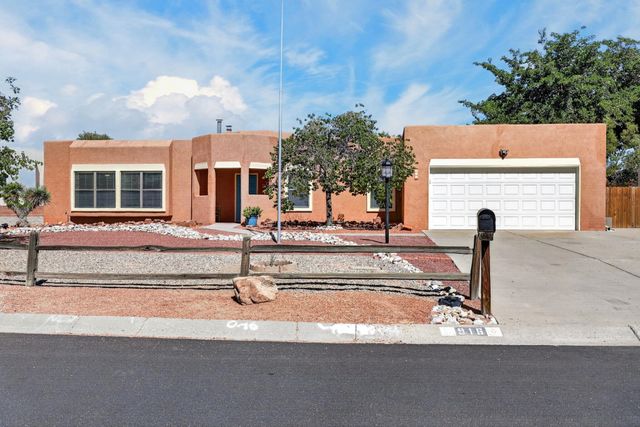916 Player Loop SE, Rio Rancho, NM 87124