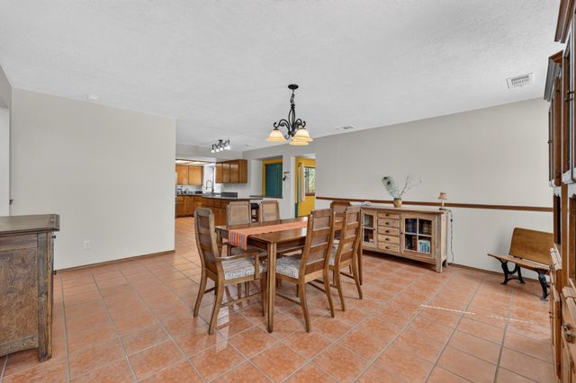 916 Player Loop SE, Rio Rancho, NM 87124