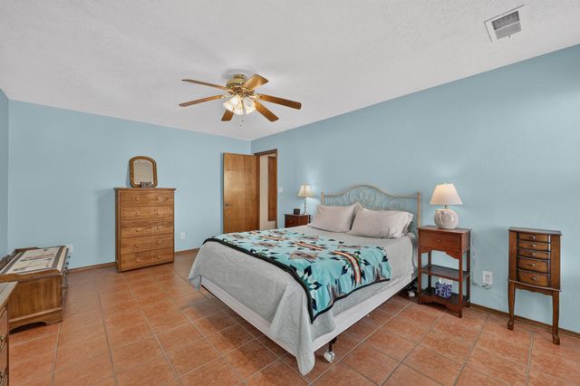 916 Player Loop SE, Rio Rancho, NM 87124