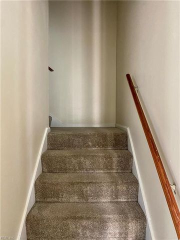 577 W Ocean View Ave Apt 1, Norfolk, VA 23503