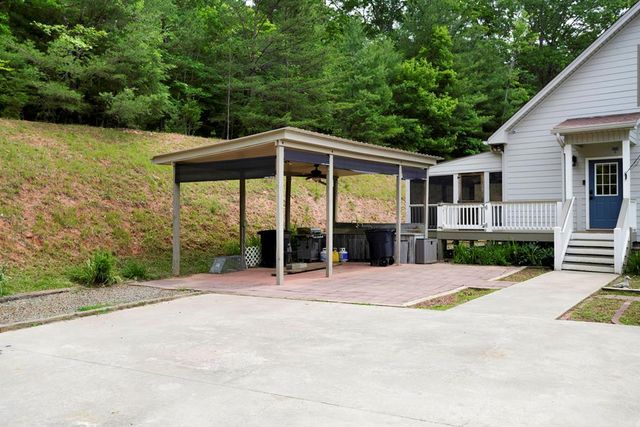 1451 Moccasin Creek Road, Murphy, NC 28906