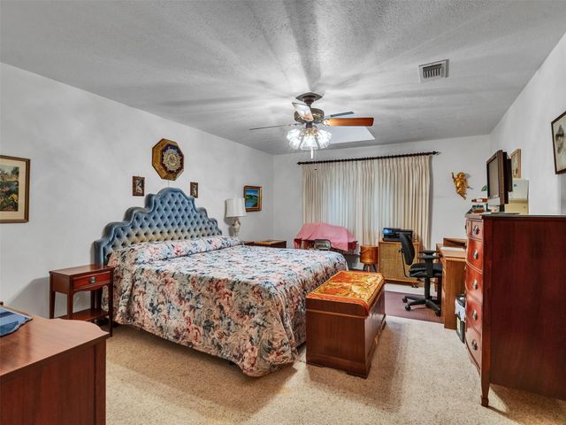 85 Westwood Drive W, Trinity, TX 75862