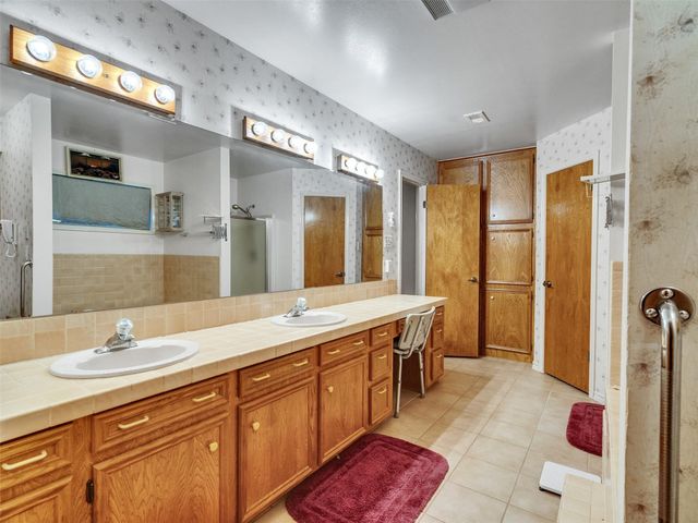 85 Westwood Drive W, Trinity, TX 75862