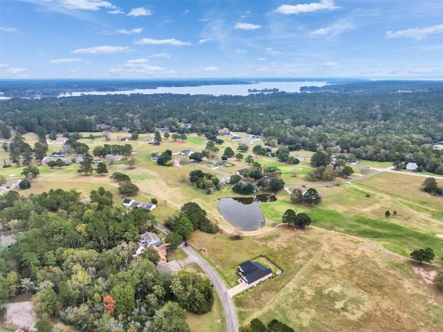 85 Westwood Drive W, Trinity, TX 75862