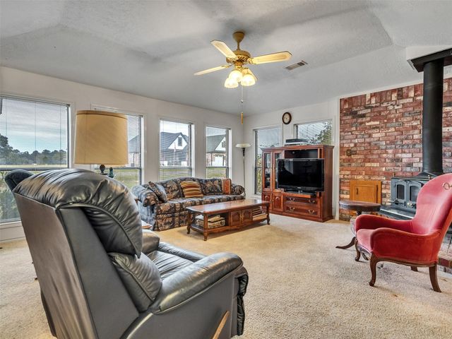 85 Westwood Drive W, Trinity, TX 75862