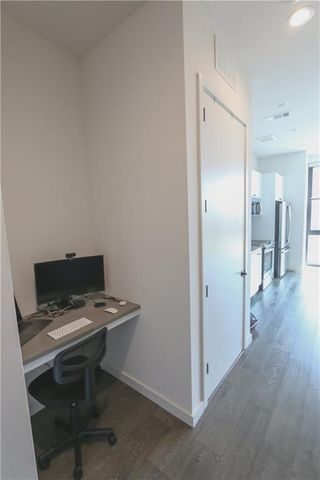 800 Embassy DR 405, Austin, TX 78702