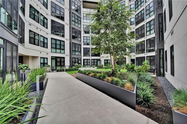 800 Embassy DR 405, Austin, TX 78702