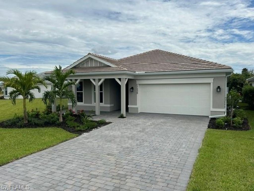 17338 Willow Tree LN, North Fort Myers, FL 33917