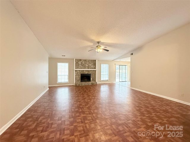 6924 Long Needles Drive, Charlotte, NC 28277