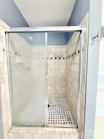 6924 Long Needles Drive, Charlotte, NC 28277