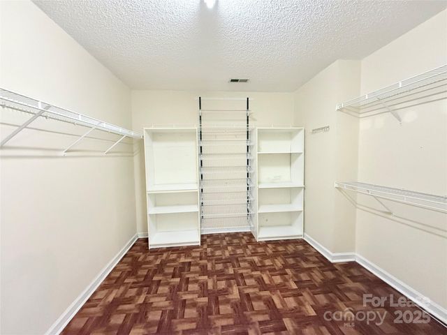 6924 Long Needles Drive, Charlotte, NC 28277