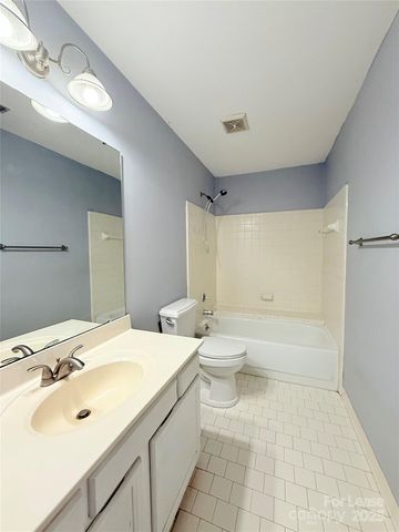 6924 Long Needles Drive, Charlotte, NC 28277