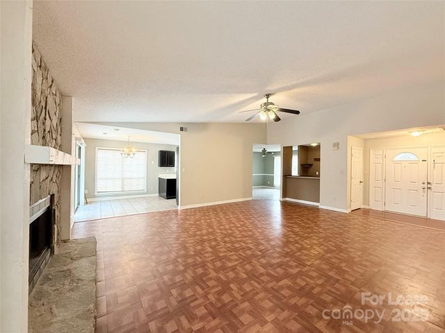 6924 Long Needles Drive, Charlotte, NC 28277