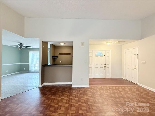 6924 Long Needles Drive, Charlotte, NC 28277