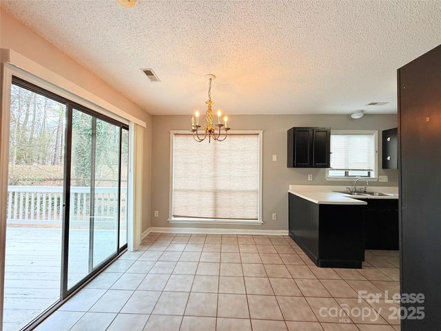 6924 Long Needles Drive, Charlotte, NC 28277