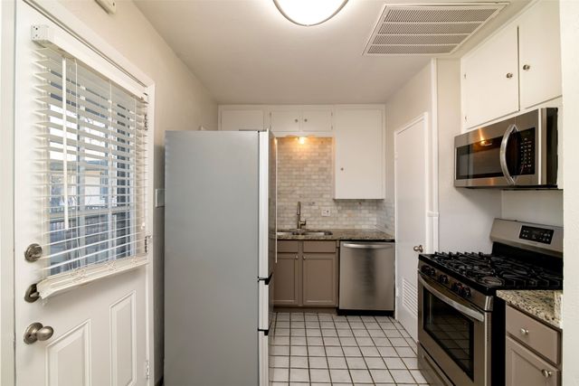 4738 El Campo Avenue 10, Fort Worth, TX 76107