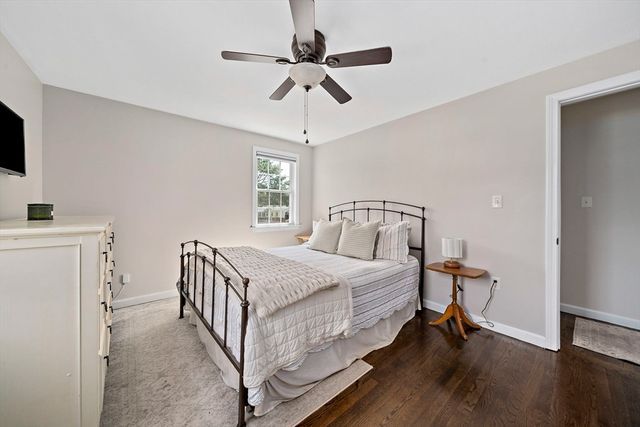 33 Bartlett Rd, Randolph, MA 02368