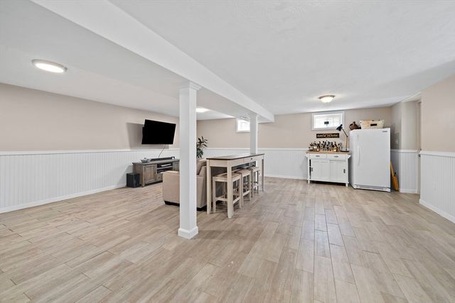 33 Bartlett Rd, Randolph, MA 02368
