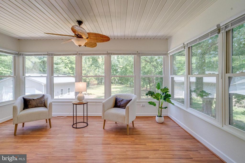 Image 20 of property listing at 114 CEDAR RD, Chester, MD 21619