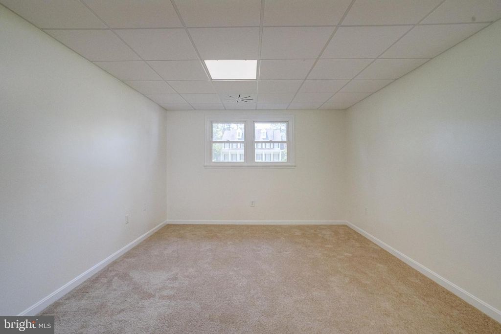 Image 48 of property listing at 114 CEDAR RD, Chester, MD 21619