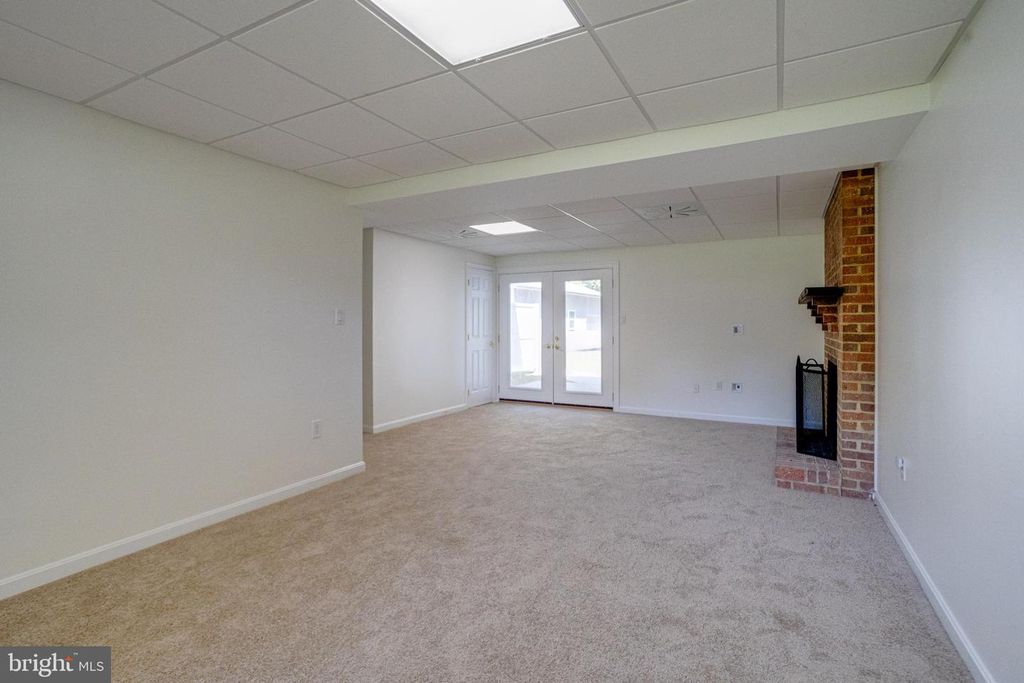 Image 50 of property listing at 114 CEDAR RD, Chester, MD 21619