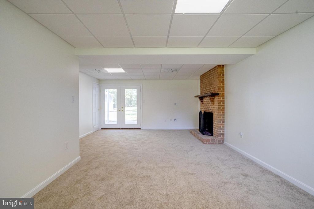 Image 51 of property listing at 114 CEDAR RD, Chester, MD 21619