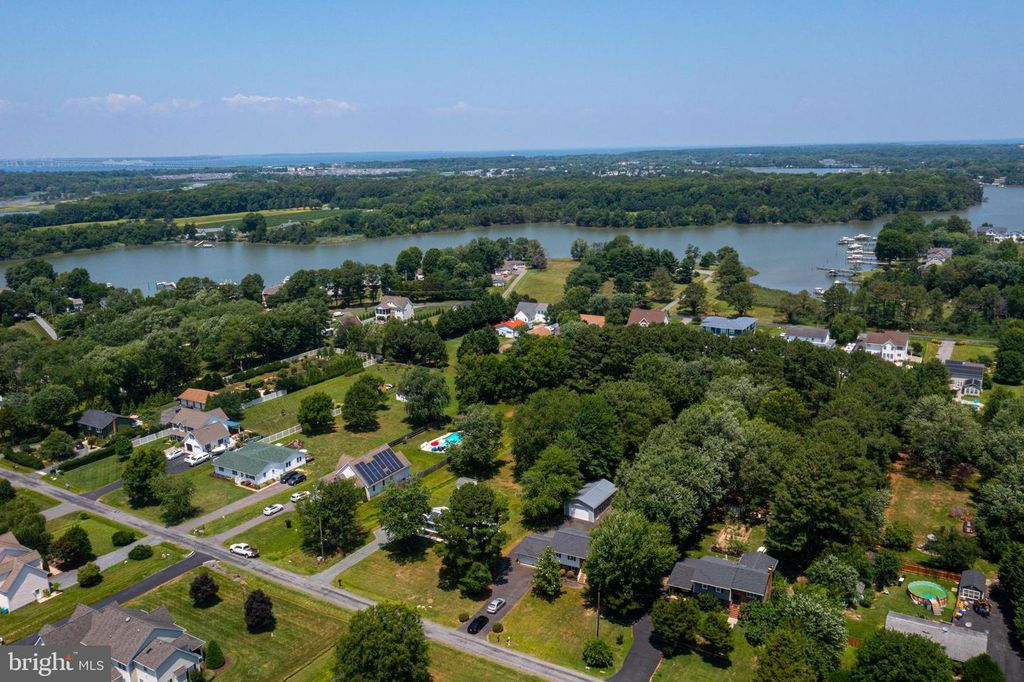 Image 92 of property listing at 114 CEDAR RD, Chester, MD 21619