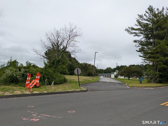 269 Flanders Road 1B, East Lyme, CT 06333