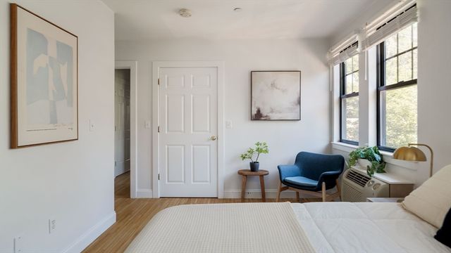 241 River Street 6, Cambridge, MA 02139