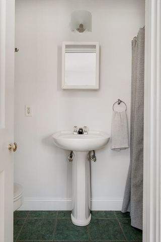 241 River Street 6, Cambridge, MA 02139