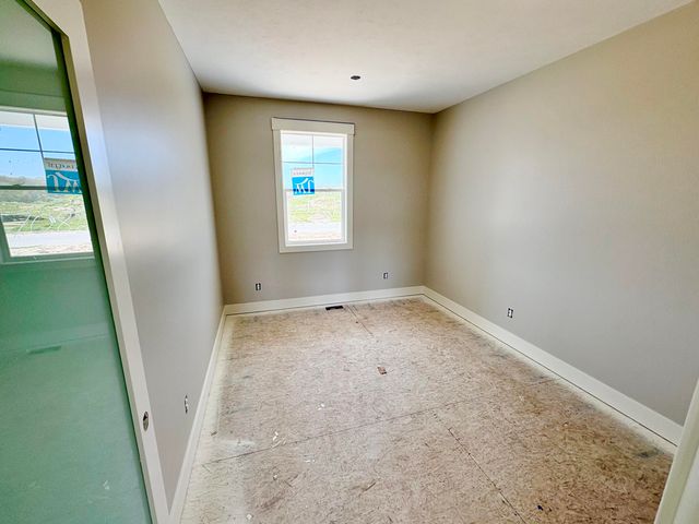 7082 Kettle Dale Avenue SE, Alto, MI 49302