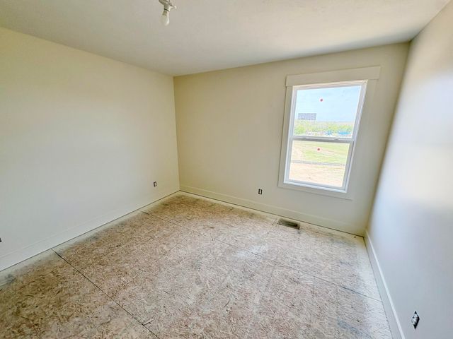 7082 Kettle Dale Avenue SE, Alto, MI 49302