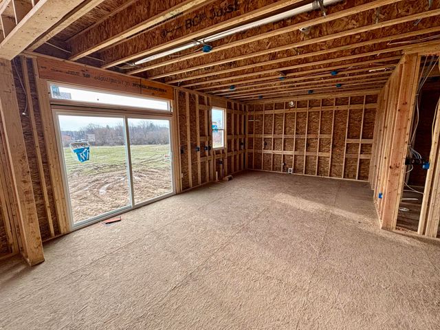 7082 Kettle Dale Avenue SE, Alto, MI 49302