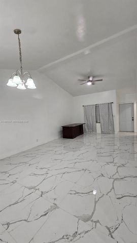 7085 W Sunrise Blvd 7085, Plantation, FL 33313