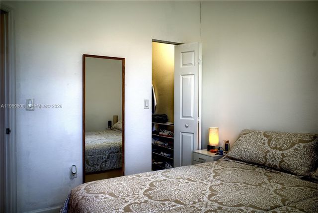 8915 W 35th Ave, Hialeah, FL 33018