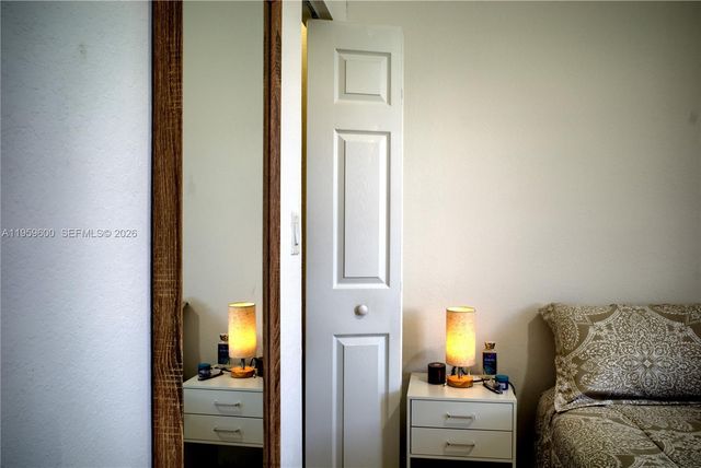 8915 W 35th Ave, Hialeah, FL 33018