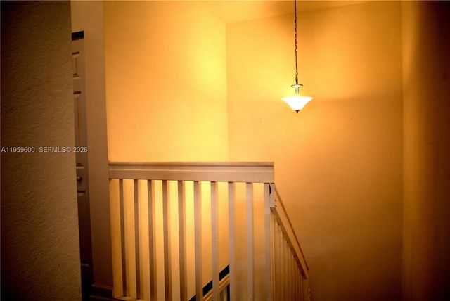 8915 W 35th Ave, Hialeah, FL 33018