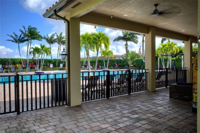 8915 W 35th Ave, Hialeah, FL 33018