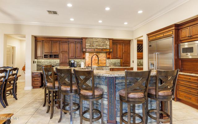 3261 Indian Creek Place, Simi Valley, CA 93063