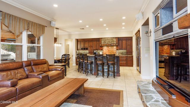 3261 Indian Creek Place, Simi Valley, CA 93063