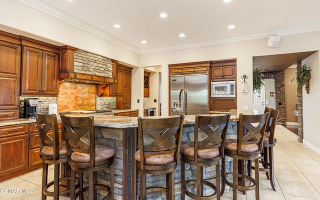 3261 Indian Creek Place, Simi Valley, CA 93063