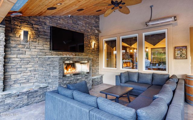 3261 Indian Creek Place, Simi Valley, CA 93063