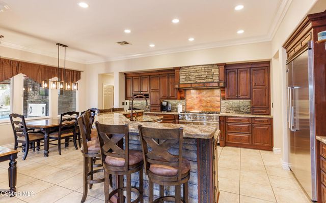 3261 Indian Creek Place, Simi Valley, CA 93063