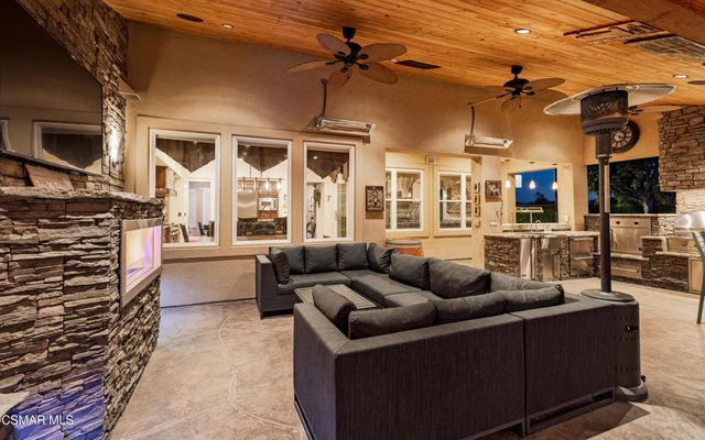 3261 Indian Creek Place, Simi Valley, CA 93063