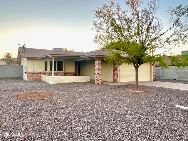 1808 N BULLMOOSE Drive, Chandler, AZ 85224