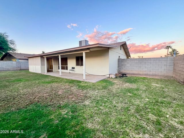 1808 N BULLMOOSE Drive, Chandler, AZ 85224